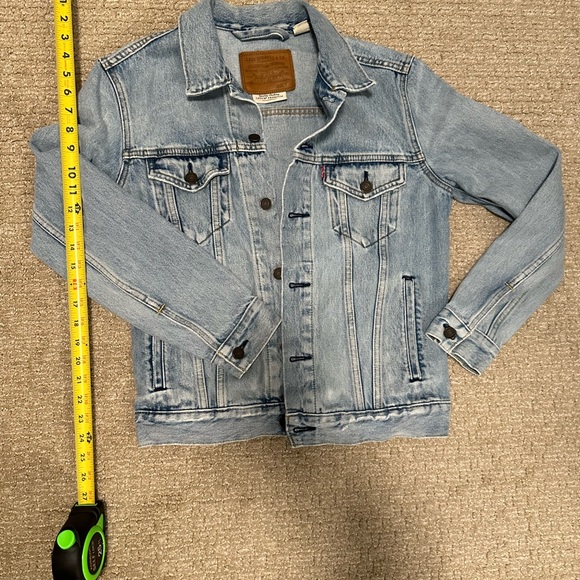 Levi’s denim jacket